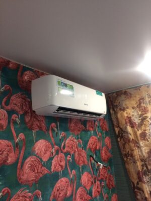 Сплит-система Hisense EXPERT PRO 2.0 EU DC Inverter AS-10UW4RLCHC00 до 28 м²